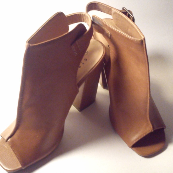 Ladies shoes - Picture 2 of 8